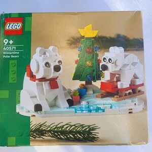 LEGO Seasonal Wintertime Polar Bears, Christmas Theme 40571 | BRAND NEW SEALED